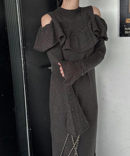 WILLFULLY(ウィルフリー)の「shoulder slit frill mermaid knit OP(ワンピース・レディース・タン/ブラック・L/FREE)」の18枚目の写真