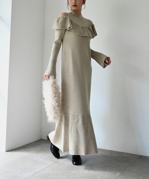 WILLFULLY(ウィルフリー)の「shoulder slit frill mermaid knit OP(ワンピース・レディース・タン/ブラック・L/FREE)」の5枚目の写真