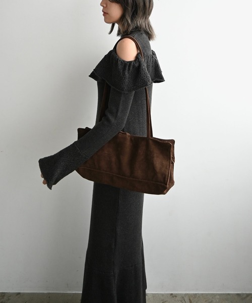 WILLFULLY(ウィルフリー)の「shoulder slit frill mermaid knit OP(ワンピース・レディース・タン/ブラック・L/FREE)」の11枚目の写真