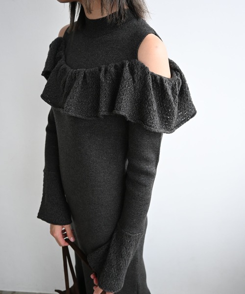 WILLFULLY(ウィルフリー)の「shoulder slit frill mermaid knit OP(ワンピース・レディース・タン/ブラック・L/FREE)」の13枚目の写真
