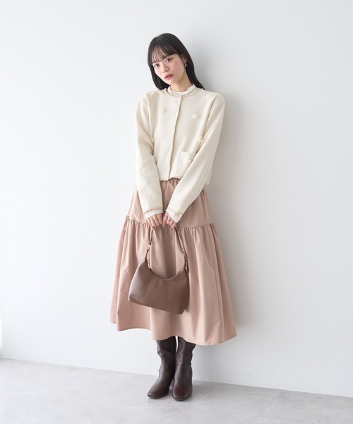earth music&ecology(アースミュージックアンドエコロジー)の「フラワーモチーフニットカーディガン(ニット/セーター・レディース・アイボリー/ブラック・FREE)」の16枚目の写真