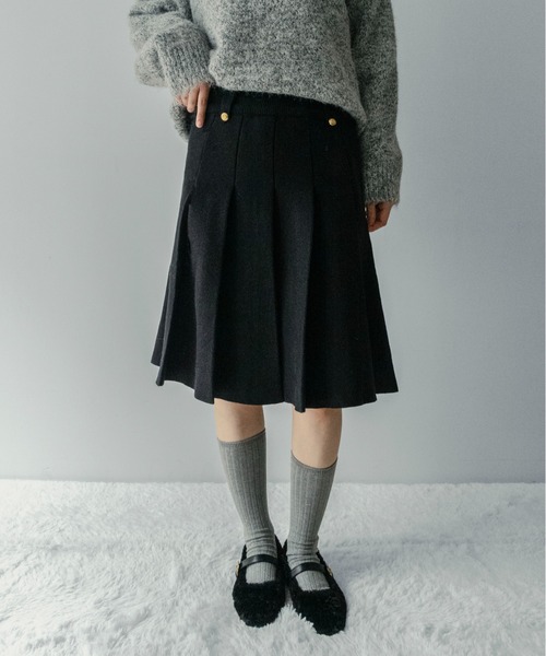 on:nue（オンニュ）の「【on:nue】[着用動画あり！/3色展開]ニットプリーツミディ丈スカート（スカート・レディース・グレー/ブラック/ブラウン・FREE）」の2枚目の写真
