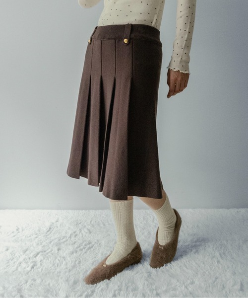 on:nue（オンニュ）の「【on:nue】[着用動画あり！/3色展開]ニットプリーツミディ丈スカート（スカート・レディース・グレー/ブラック/ブラウン・FREE）」の5枚目の写真