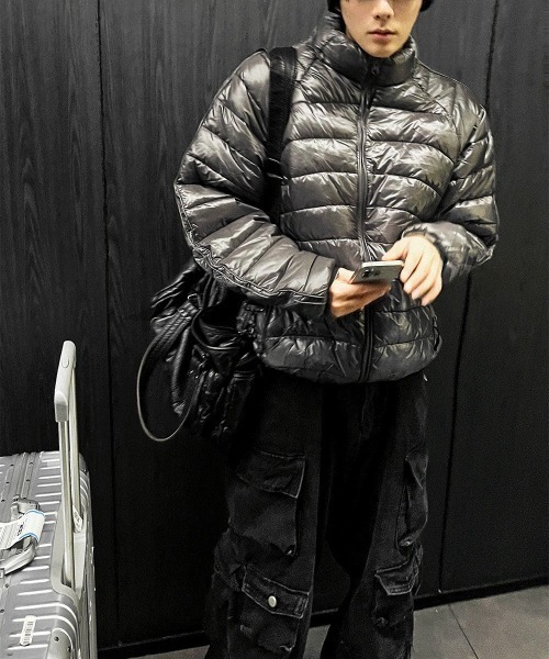 COSYHARU（コシハル）の「軽量ショートパディング（ダウンジャケット/コート・メンズ・シルバー・FREE）」の7枚目の写真