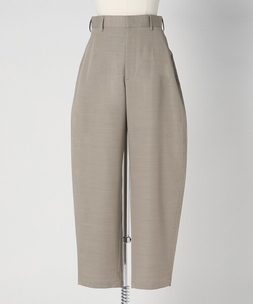 LOEFF（ロエフ）の「＜LOEFF＞ギャバジン ボンタン パンツ（その他パンツ・レディース・ナチュラル/ダークグレー・2/1/0）」の2枚目の写真