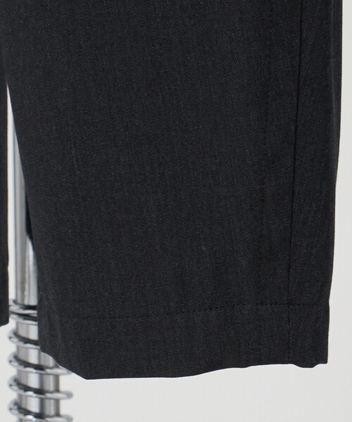 LOEFF（ロエフ）の「＜LOEFF＞ギャバジン ボンタン パンツ（その他パンツ・レディース・ナチュラル/ダークグレー・2/1/0）」の4枚目の写真