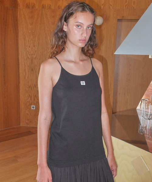 EN OR（エンオール）の「COTTON SHIRRING MAXI DRESS - BLACK（ワンピース・レディース・その他・MEDIUM/SMALL）」の2枚目の写真