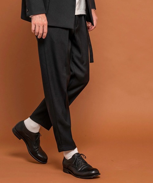 MR.OLIVE（ミスターオリーブ）の「【MR.OLIVE】RETORO POLYESTER TWILL /BELTED WIDE TAPERED PANTS（スラックス・メンズ・ダークグレー/ブラック・M/S）」の2枚目の写真