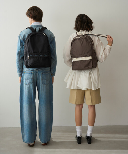 FREAK'S STORE（フリークスストア）の「LeSportsac × FREAK'S STORE/レスポートサック 別注 CLASSIC EVERYDAY BACKPACK/クラシック エブリデイ バックパック/A４サイズ/ノートPC収納可能（バックパック/リュック・レディース・ブラウン/ブラック・ONE SIZE）」の6枚目の写真