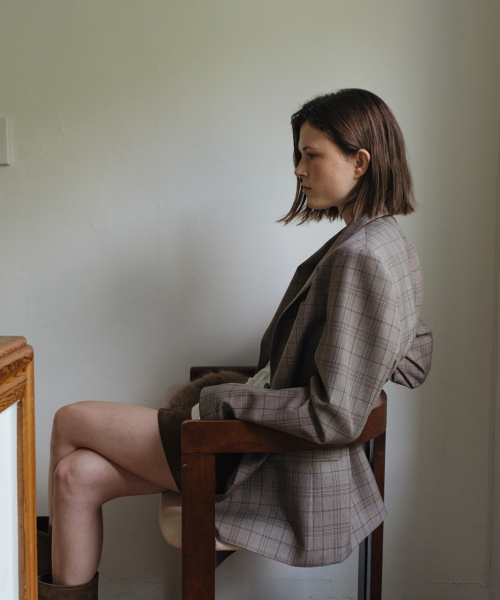 UNNOUT(アナウト)の「PREPPY CHECK WOOL JACKET BEIGE(テーラードジャケット・レディース・その他・FREE)」の4枚目の写真