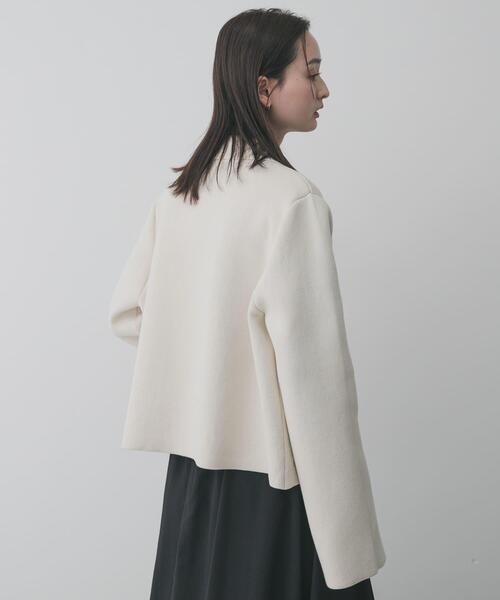 SENSE OF PLACE by URBAN RESEARCH（センスオブプレイスバイアーバンリサーチ）の「『洗濯可』ビックボタンニットジャケット（ニット/セーター・レディース・ネイビー/アイボリー/チャコールグレー・ONE）」の16枚目の写真