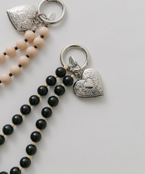 SMELLY（スメリー）の「カラーボールハートロケットキーチェーン（キーホルダー・レディース・ブラック/ベージュ・-）」の7枚目の写真