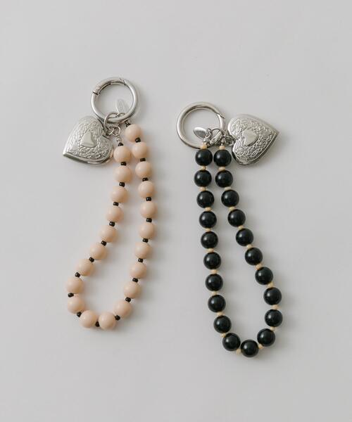 SMELLY（スメリー）の「カラーボールハートロケットキーチェーン（キーホルダー・レディース・ブラック/ベージュ・-）」の8枚目の写真