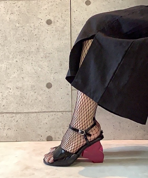 Jeffrey Campbell（ジェフリーキャンベル）の「ハートヒールサンダル（サンダル・レディース・ブラック・36/35/39/38/37）」の13枚目の写真