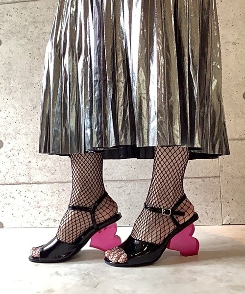 Jeffrey Campbell（ジェフリーキャンベル）の「ハートヒールサンダル（サンダル・レディース・ブラック・36/35/39/38/37）」の15枚目の写真