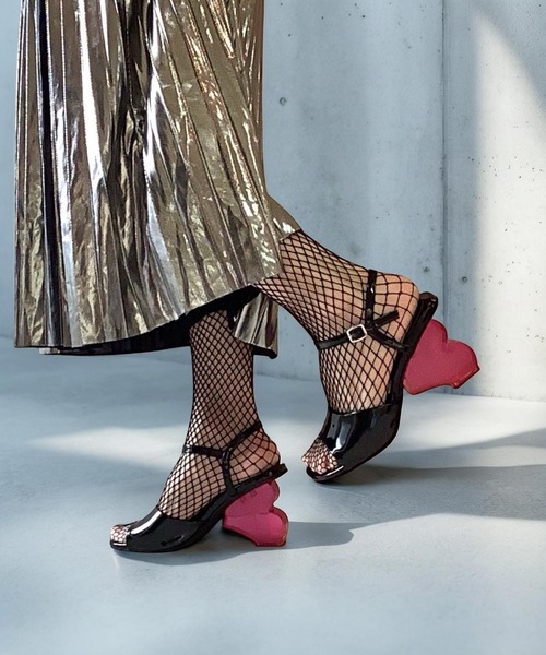 Jeffrey Campbell（ジェフリーキャンベル）の「ハートヒールサンダル（サンダル・レディース・ブラック・36/35/39/38/37）」の14枚目の写真