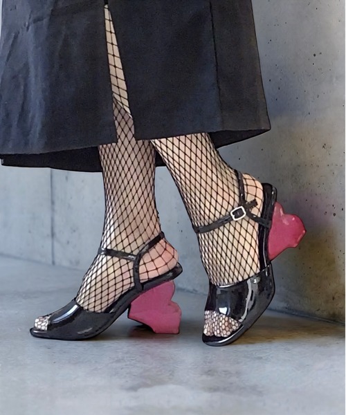 Jeffrey Campbell（ジェフリーキャンベル）の「ハートヒールサンダル（サンダル・レディース・ブラック・36/35/39/38/37）」の18枚目の写真