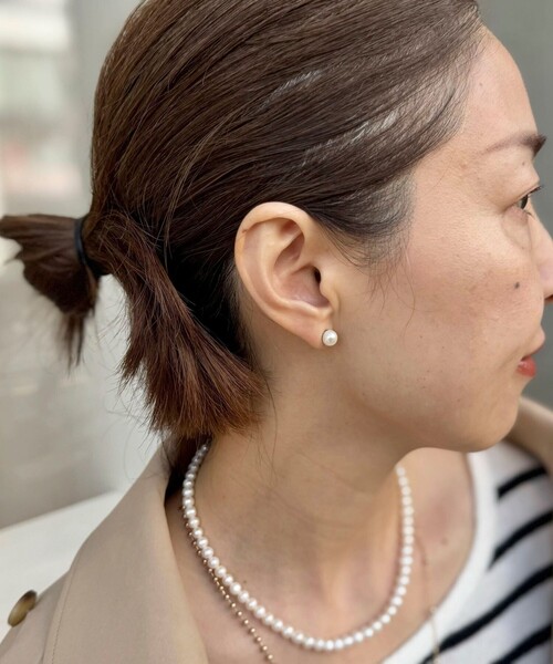 grace grace (グラスグラス)の「【grace grace/グラスグラス】淡水パールピアス-Greta(ピアス(両耳用)・レディース・オフホワイト・FREE)」の9枚目の写真