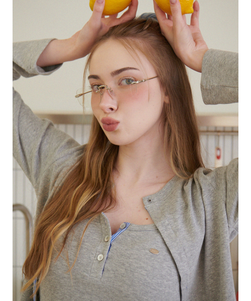 HHIPS(ダブルヒップス)の「スプライプ配色ゴルジナッシュトップ(グレー)(Tシャツ/カットソー・レディース・その他・FREE)」の2枚目の写真