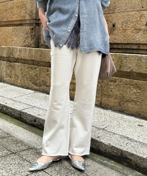 DouDou（ドゥドゥ）の「ピグメント加工裏毛フレアパンツ（その他パンツ・レディース・ブラック/アイボリー・TM/FREE）」の8枚目の写真