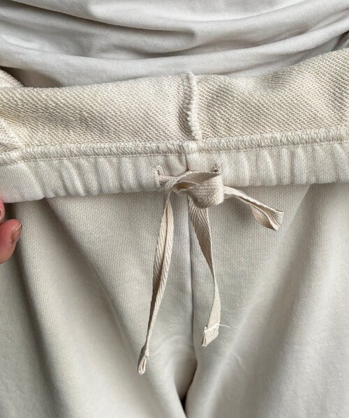 DouDou（ドゥドゥ）の「ピグメント加工裏毛フレアパンツ（その他パンツ・レディース・ブラック/アイボリー・TM/FREE）」の16枚目の写真