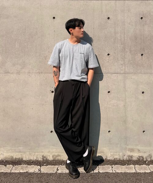HYOJI(ヒョージ)の「ワンタックワイドスラックス(四季、夏-8カラー)(スラックス・メンズ・ブラウン/チャコール/ブラック/ブラック系/ネイビー/ベージュ/グレイッシュベージュ/チャコールグレー・S/XL/L/M)」の13枚目の写真