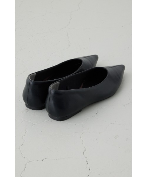 AZUL by moussy（アズールバイマウジー）の「ソフトインソールローヒールパンプス（パンプス・レディース・グレイッシュベージュ/ブラック/レッド・LARGE/MEDIUM/SMALL）」の8枚目の写真