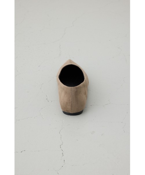 AZUL by moussy（アズールバイマウジー）の「ソフトインソールローヒールパンプス（パンプス・レディース・グレイッシュベージュ/ブラック/レッド・LARGE/MEDIUM/SMALL）」の12枚目の写真