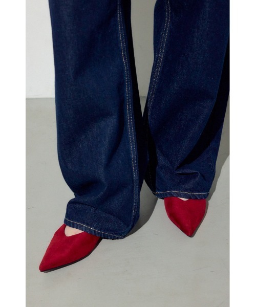 AZUL by moussy（アズールバイマウジー）の「ソフトインソールローヒールパンプス（パンプス・レディース・グレイッシュベージュ/ブラック/レッド・LARGE/MEDIUM/SMALL）」の19枚目の写真