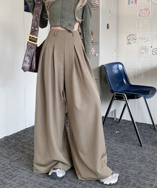 Flugge(フラッジー)の「ワイドタックパンツ(スラックス・レディース・ブラック/グレー・LARGE/MEDIUM)」の10枚目の写真