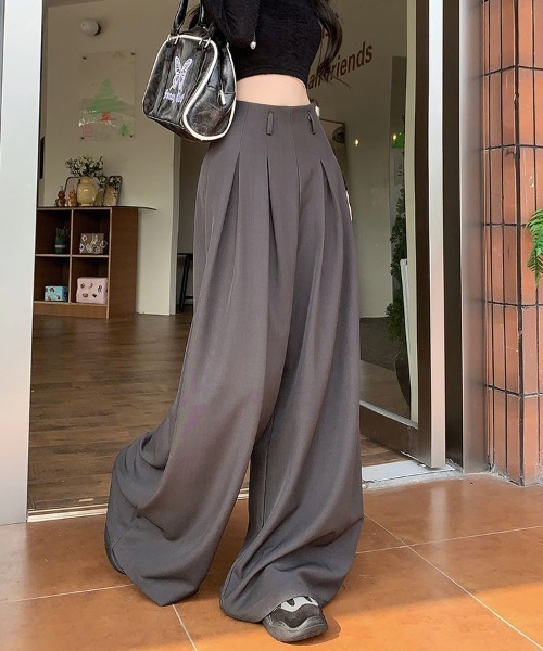 Flugge(フラッジー)の「ワイドタックパンツ(スラックス・レディース・ブラック/グレー・LARGE/MEDIUM)」の11枚目の写真