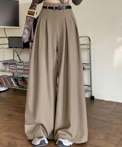 Flugge(フラッジー)の「ワイドタックパンツ(スラックス・レディース・ブラック/グレー・LARGE/MEDIUM)」の13枚目の写真