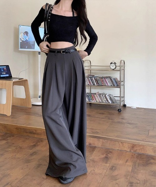 Flugge(フラッジー)の「ワイドタックパンツ(スラックス・レディース・ブラック/グレー・LARGE/MEDIUM)」の14枚目の写真