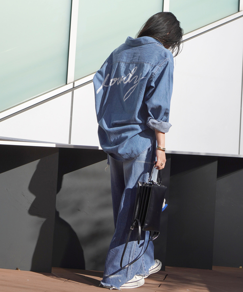 AP STUDIO（エーピーストゥディオ）の「ライティングデニムシャツ（シャツ/ブラウス・レディース・ライトグレー/ブルー・FREE）」の3枚目の写真