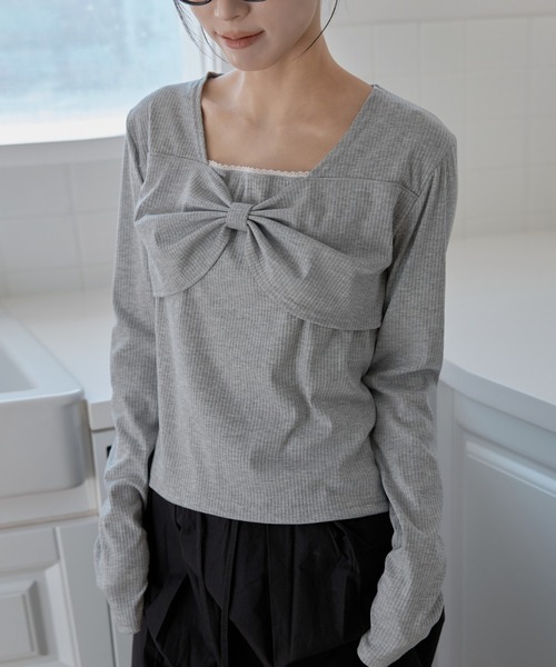 UNE MANSION(ユヌマンション)の「【UNE ORIGINAL】フロントラブリーリボンフリルリブTシャツカットソー(Tシャツ/カットソー・レディース・ブラック/ライトグレー/ホワイト・MEDIUM/SMALL)」の7枚目の写真