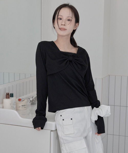UNE MANSION(ユヌマンション)の「【UNE ORIGINAL】フロントラブリーリボンフリルリブTシャツカットソー(Tシャツ/カットソー・レディース・ブラック/ライトグレー/ホワイト・MEDIUM/SMALL)」の15枚目の写真