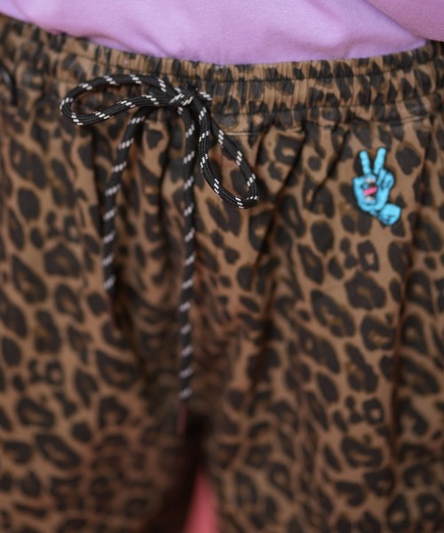 SANTA CRUZ(サンタクルーズ)の「SANTA CRUZ/サンタクルーズ ハーフパンツ アニマル柄 レディース ANIMAL CARGO SHORTS ムラサキ限定 502262532(その他パンツ・レディース・レオパード/ゼブラ・L/M)」の7枚目の写真