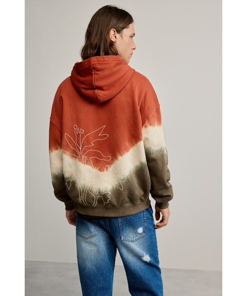 Desigual(デシグアル)の「タイダイ柄のスウェット(スウェット・メンズ・レッド・XL/L/M/S)」の3枚目の写真
