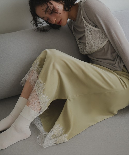 KOBE LETTUCE（コウベレタス）の「選べる2タイプミディorロング裾レースサテンスカート（スカート・レディース・ブラック/ベージュ/サックスブルー/ミント・LONG/MEDIUM）」の18枚目の写真