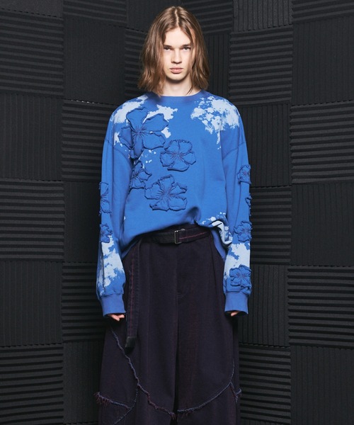 MAISON SPECIAL(メゾンスペシャル)の「《UNISEX》Flower Patch Prime-Over Crew Neck Sweatshirt/フラワーパッチプライムオーバークルーネックスウェット【MAISON SPECIAL/メゾンスペシャル】(スウェット・メンズ・ブラック/チャコールグレー/ピンク/ブルー・0/2/1)」の14枚目の写真