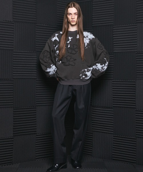 MAISON SPECIAL(メゾンスペシャル)の「《UNISEX》Flower Patch Prime-Over Crew Neck Sweatshirt/フラワーパッチプライムオーバークルーネックスウェット【MAISON SPECIAL/メゾンスペシャル】(スウェット・メンズ・ブラック/チャコールグレー/ピンク/ブルー・0/2/1)」の13枚目の写真