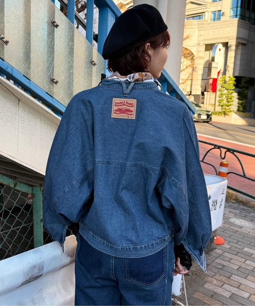 DOUBLE NAME(ダブルネーム)の「スカーフSET オーバーウイングデニムジャケット(カーディガン/ボレロ・レディース・インディゴブルー/ネイビー・FREE)」の3枚目の写真