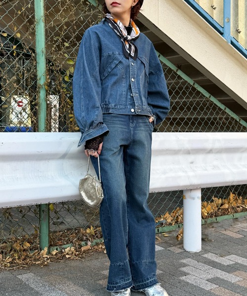 DOUBLE NAME(ダブルネーム)の「スカーフSET オーバーウイングデニムジャケット(カーディガン/ボレロ・レディース・インディゴブルー/ネイビー・FREE)」の4枚目の写真