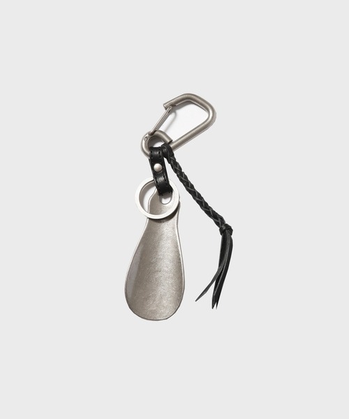 MR.OLIVE(ミスターオリーブ)の「MR.OLIVE OLISHED STEER LEATHER / BRASS SHOE HORN KEY RING / ME361(キーケース/キーアクセサリー・メンズ・シルバー/ブラック/ブラウン・FREE)」の3枚目の写真