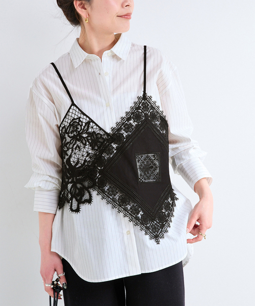 B.C STOCK(ベーセーストック)の「《2枚セット》レースキャミ付きシャツブラウス(シャツ/ブラウス・レディース・ブラック/ホワイト・FREE)」の2枚目の写真