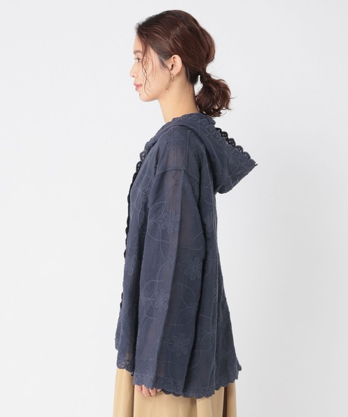 studio CLIP(スタディオクリップ)の「レースフードシャツブルゾン(シャツ/ブラウス・レディース・オフホワイト/ネイビー・FREE)」の18枚目の写真