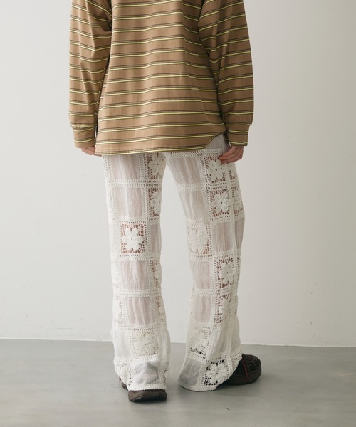 full/fill.(フルフィル)の「flower crochet patchwork pants / フラワークロシェパッチワークパンツ(その他パンツ・レディース・ホワイト/ナチュラル・FREE)」の8枚目の写真