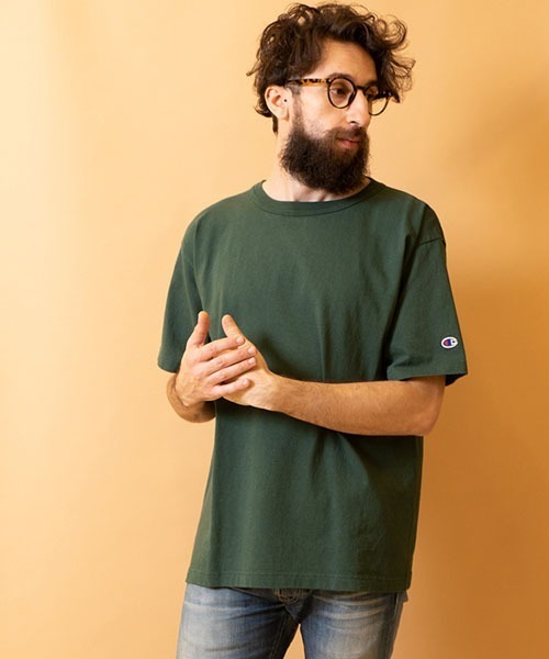 Champion（チャンピオン）の「【Champion/チャンピオン】メンズ MADE IN USA T1011(ティーテンイレブン) ショートスリーブTシャツ（Tシャツ/カットソー・メンズ・オレンジ/バイオレット/ブラック/ホワイト/チャコール/ネイビー/ゴールド/グレー系その他/モスグリーン/イエロー系その他/ブルー系その他/レッド系その他2/アーミー/ライトブルー/マルーン/イエロー・MEDIUM/SMALL/LARGE/X-LARGE）」の5枚目の写真