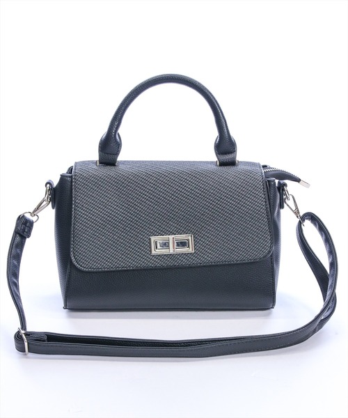 CLEAR BASIC（クリアベーシック）の「ロゴメタル2WAYフラップハンドバッグ［大人 カジュアル 着回し力抜群］（ハンドバッグ・レディース・ブラック/ブルーグレー/アイボリー・F）」の2枚目の写真