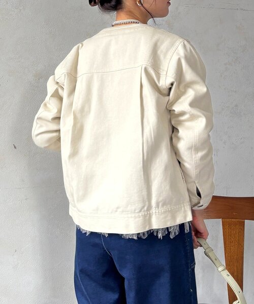 un dix cors（アンディコール）の「ノーカラージップデニムブルゾン（デニムジャケット・レディース・インディゴブルー/オフホワイト/ブルー・FREE）」の5枚目の写真